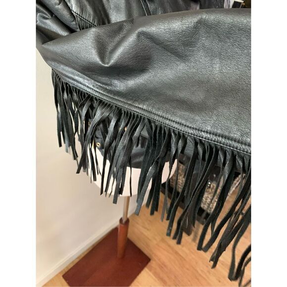 Fringe leather like black jacket size medium - Picture 2 of 13